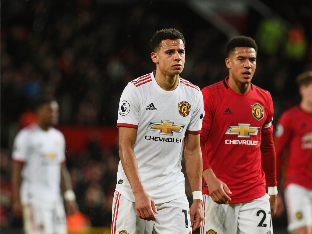 足球比赛除了是体能与技术的较量，更是一场